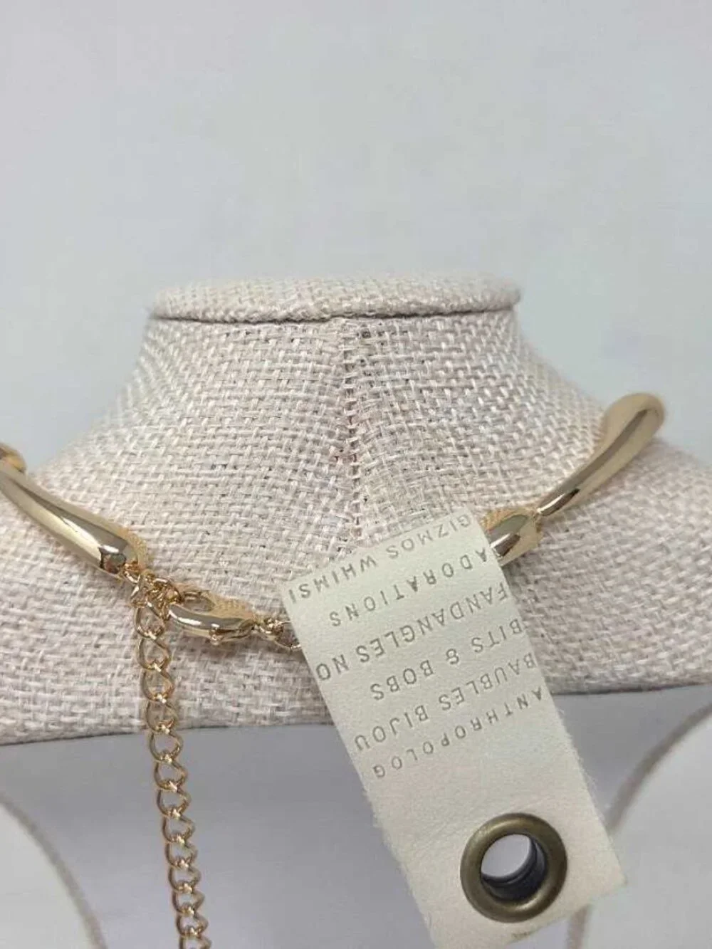 New Anthropologie drippy bean necklace in gold